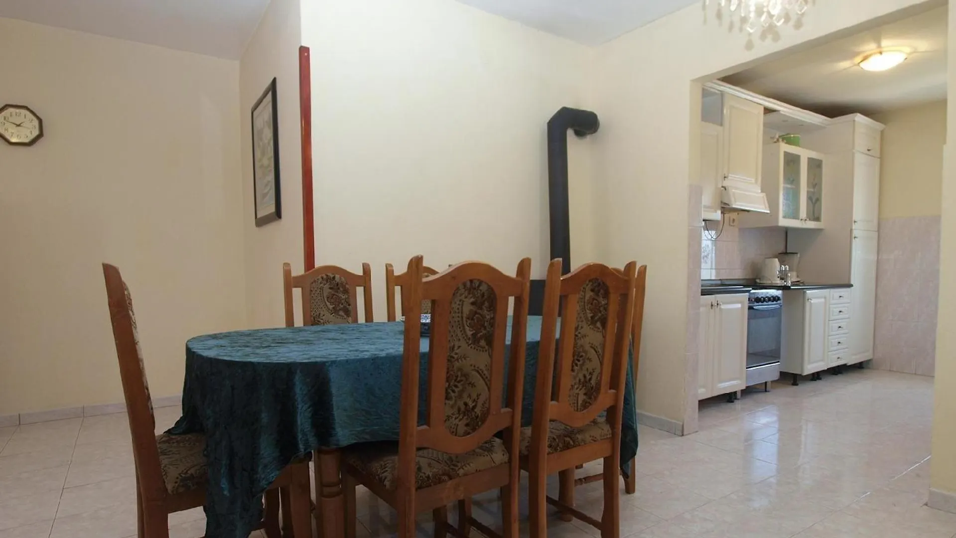Ferienhaus Mit Privatpool Fuer 9 Personen Ca 150 Qm In Peroj, Istrien Istrische Riviera Mednjan