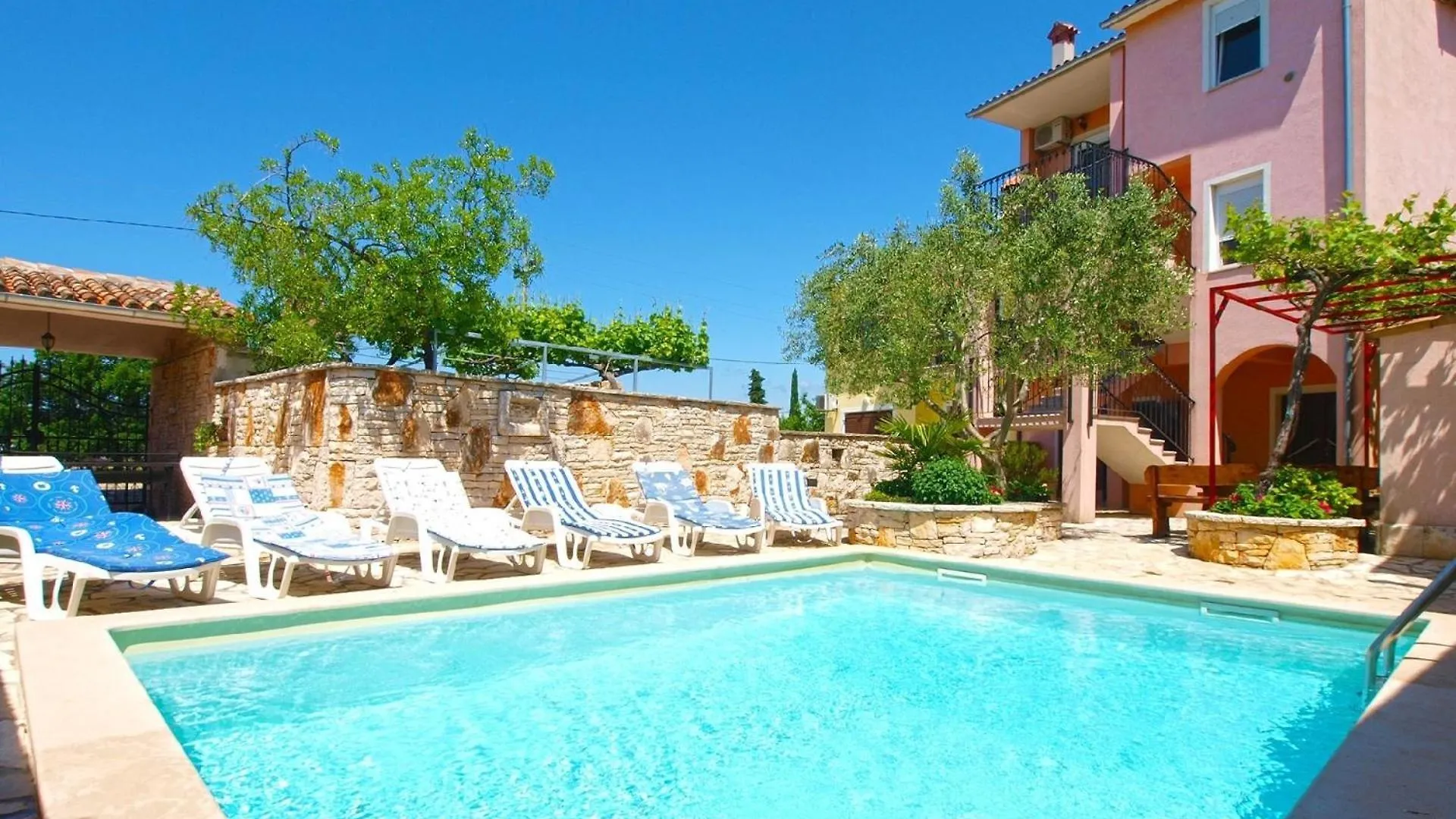 Дом отдыха Ferienhaus Mit Privatpool Fuer 9 Personen Ca 150 Qm In Peroj, Istrien Istrische Riviera Mednjan
