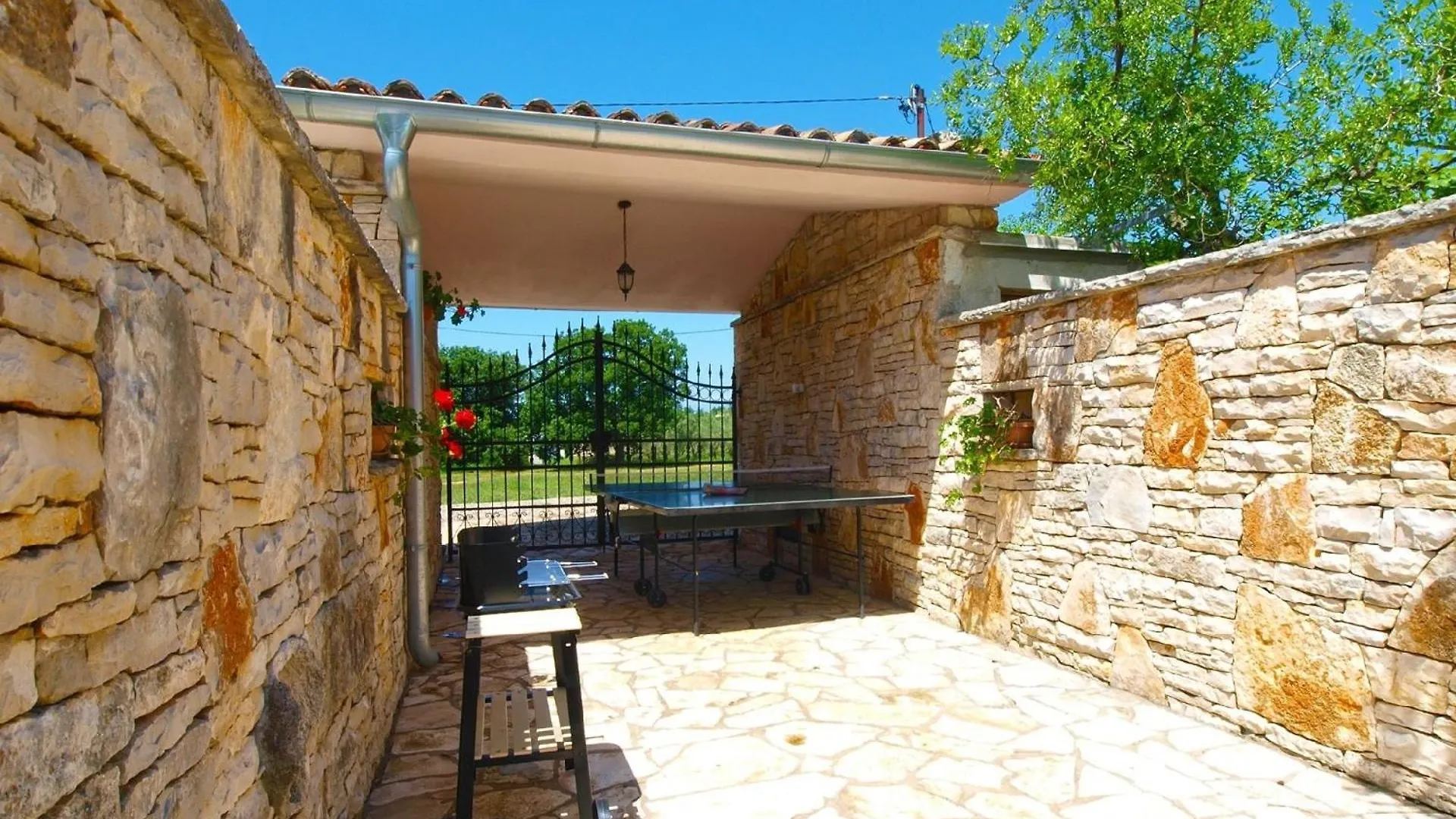 Ferienhaus Mit Privatpool Fuer 9 Personen Ca 150 Qm In Peroj, Istrien Istrische Riviera Mednjan Croatia