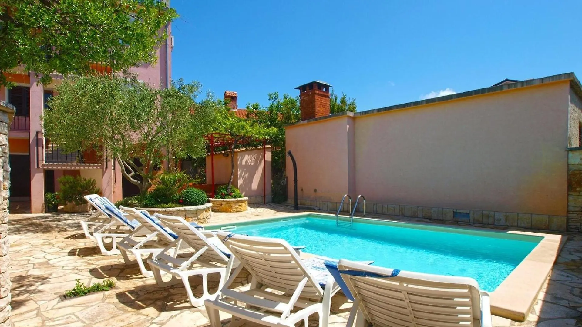 Holiday home Ferienhaus Mit Privatpool Fuer 9 Personen Ca 150 Qm In Peroj, Istrien Istrische Riviera Mednjan